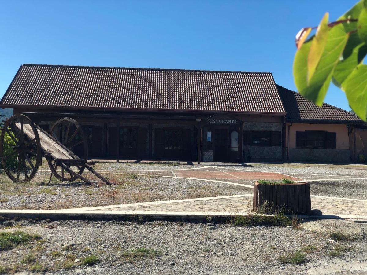 Hotel Pietrapanna Calvello Eksteriør billede